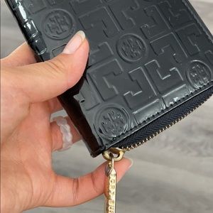 Tory Burch long wallet